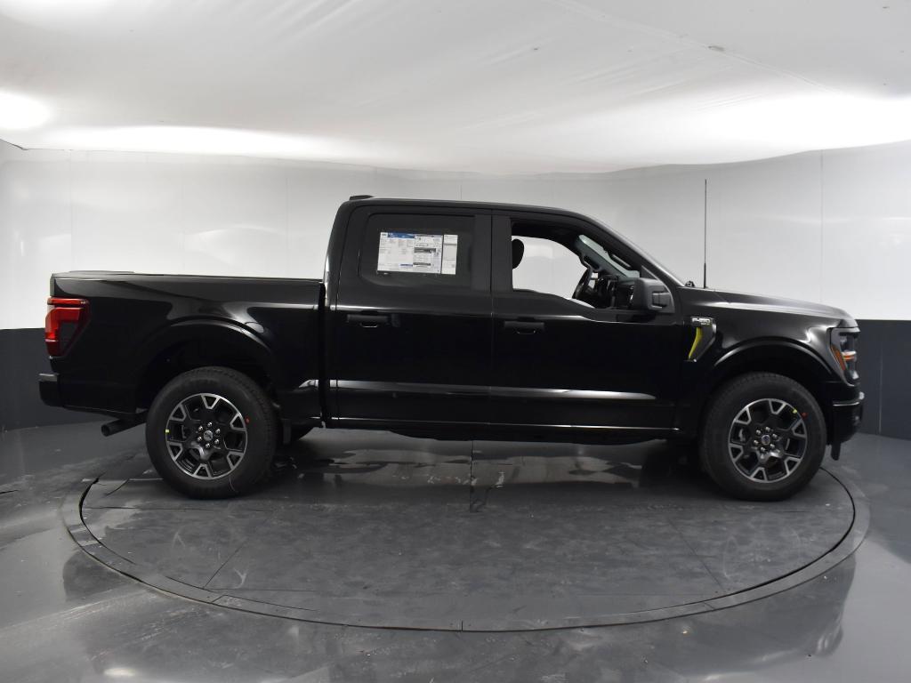 new 2024 Ford F-150 car, priced at $40,590