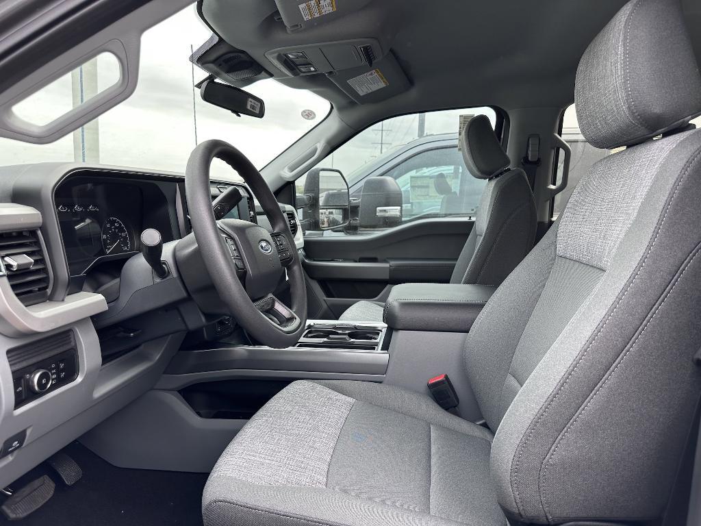 new 2025 Ford F-250 car, priced at $72,890