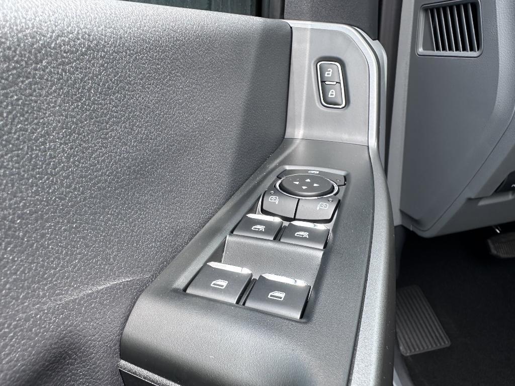 new 2025 Ford F-250 car, priced at $72,890