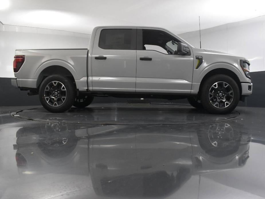 new 2024 Ford F-150 car, priced at $40,330