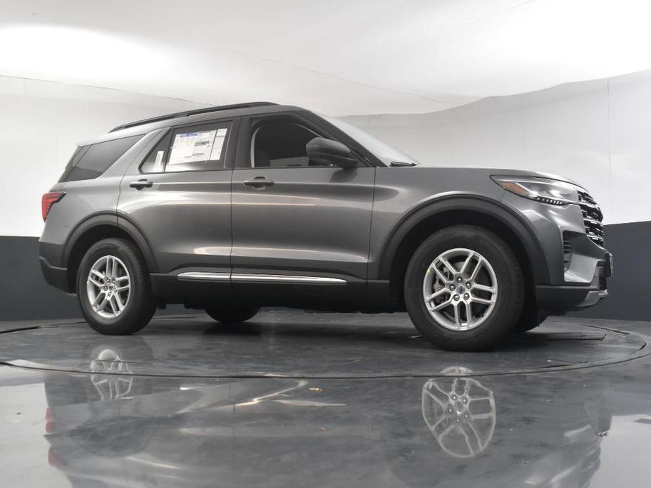 new 2025 Ford Explorer car, priced at $36,450