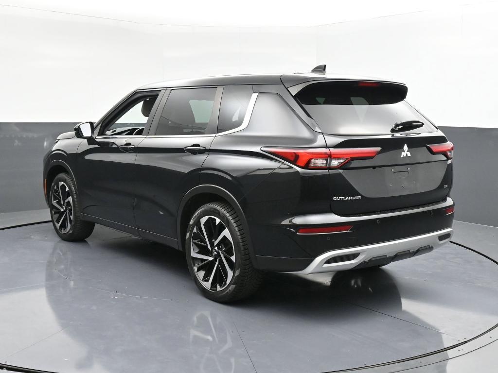 used 2022 Mitsubishi Outlander car, priced at $19,994