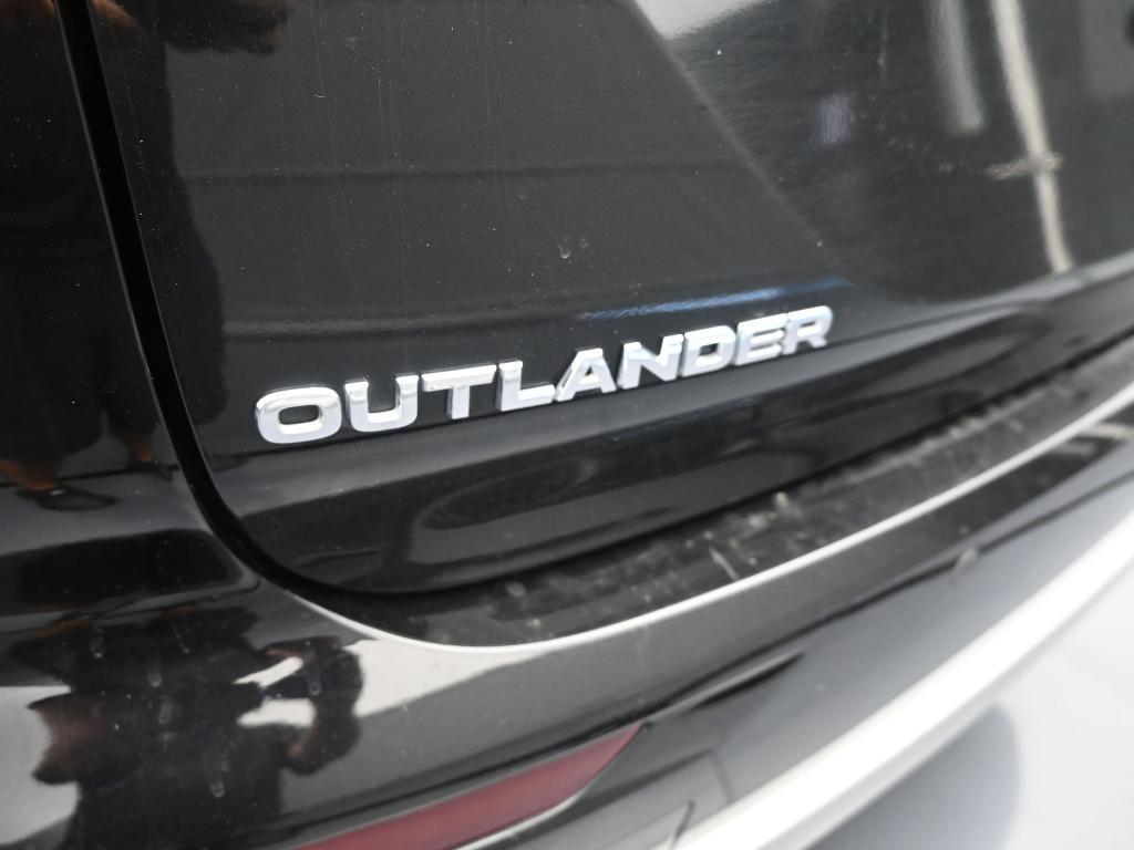 used 2022 Mitsubishi Outlander car, priced at $19,994