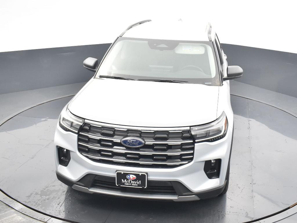 new 2025 Ford Explorer car, priced at $40,927