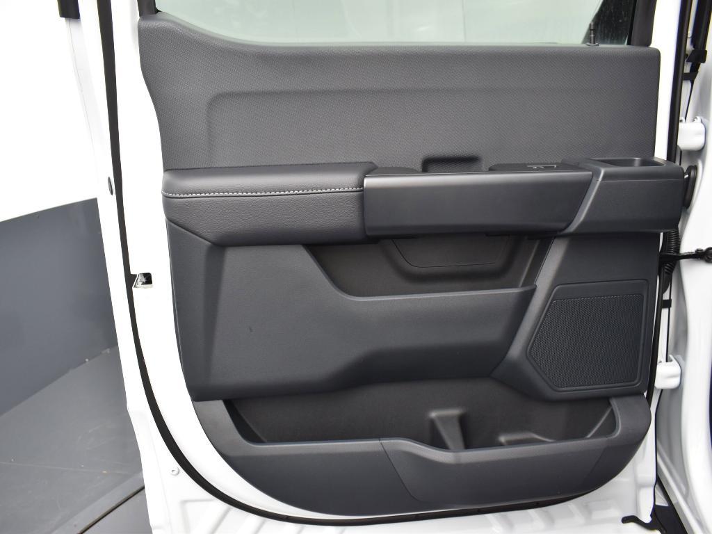 new 2025 Ford F-150 car, priced at $47,802