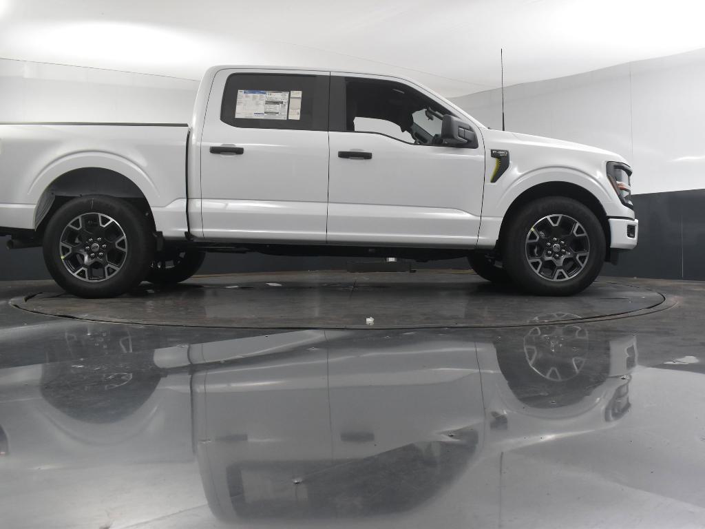 new 2024 Ford F-150 car, priced at $42,090