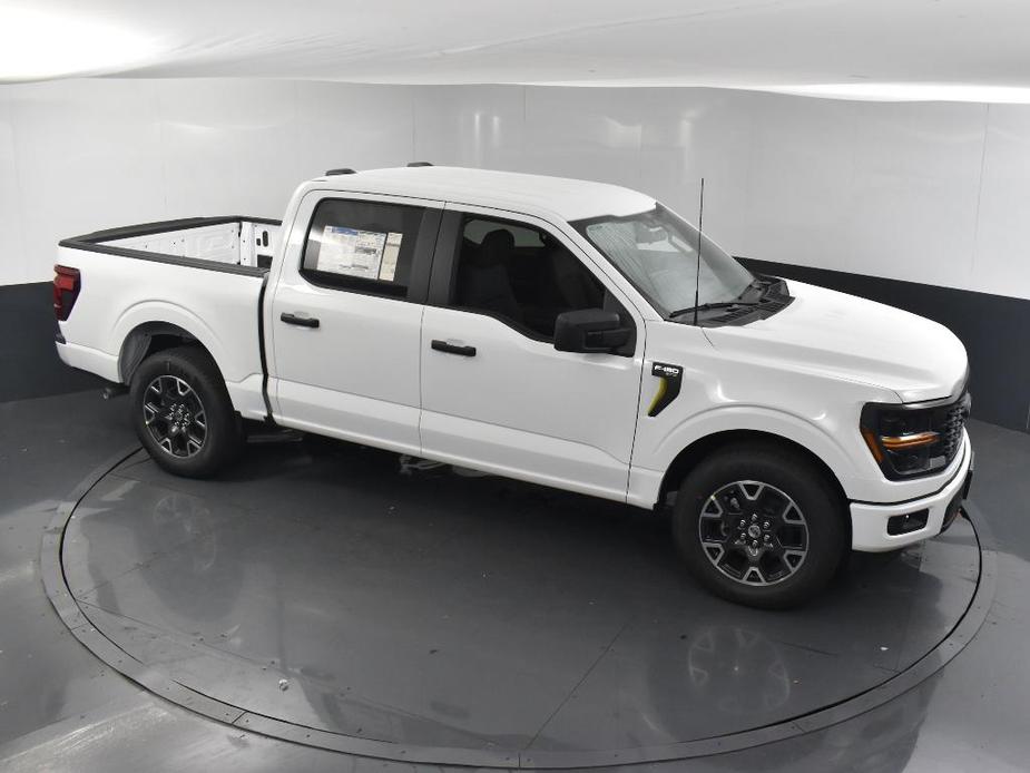 new 2024 Ford F-150 car, priced at $42,090