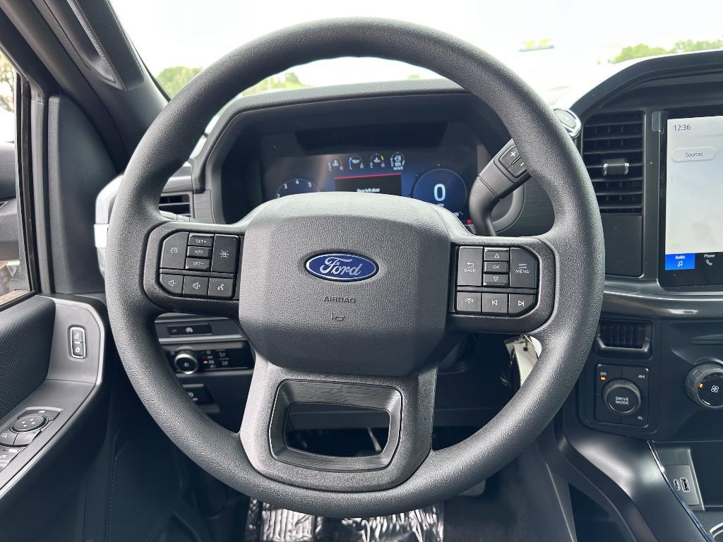 new 2025 Ford F-150 car, priced at $49,424