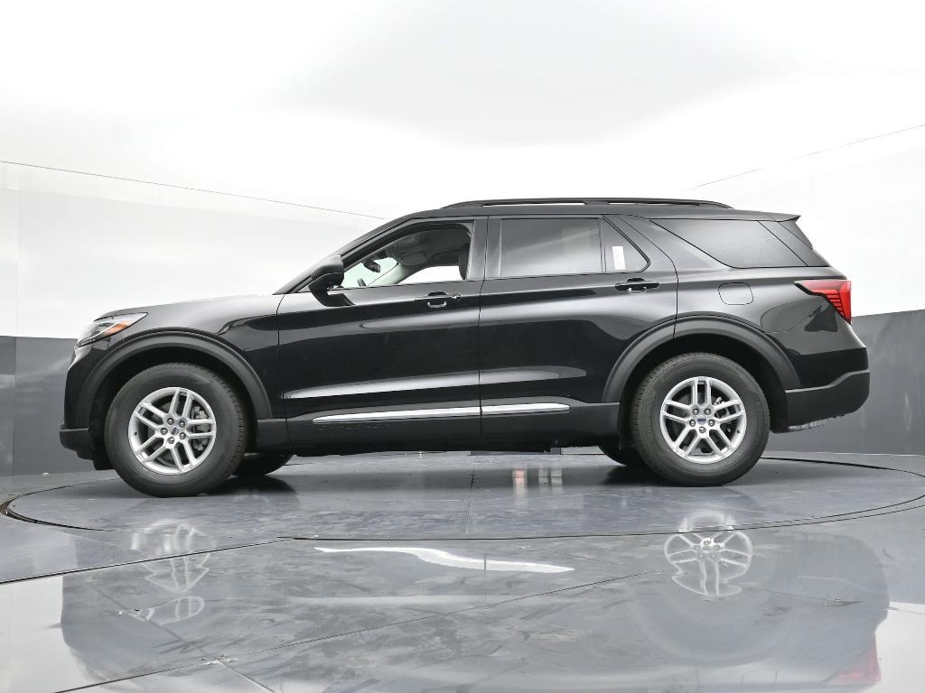 new 2025 Ford Explorer car, priced at $38,765