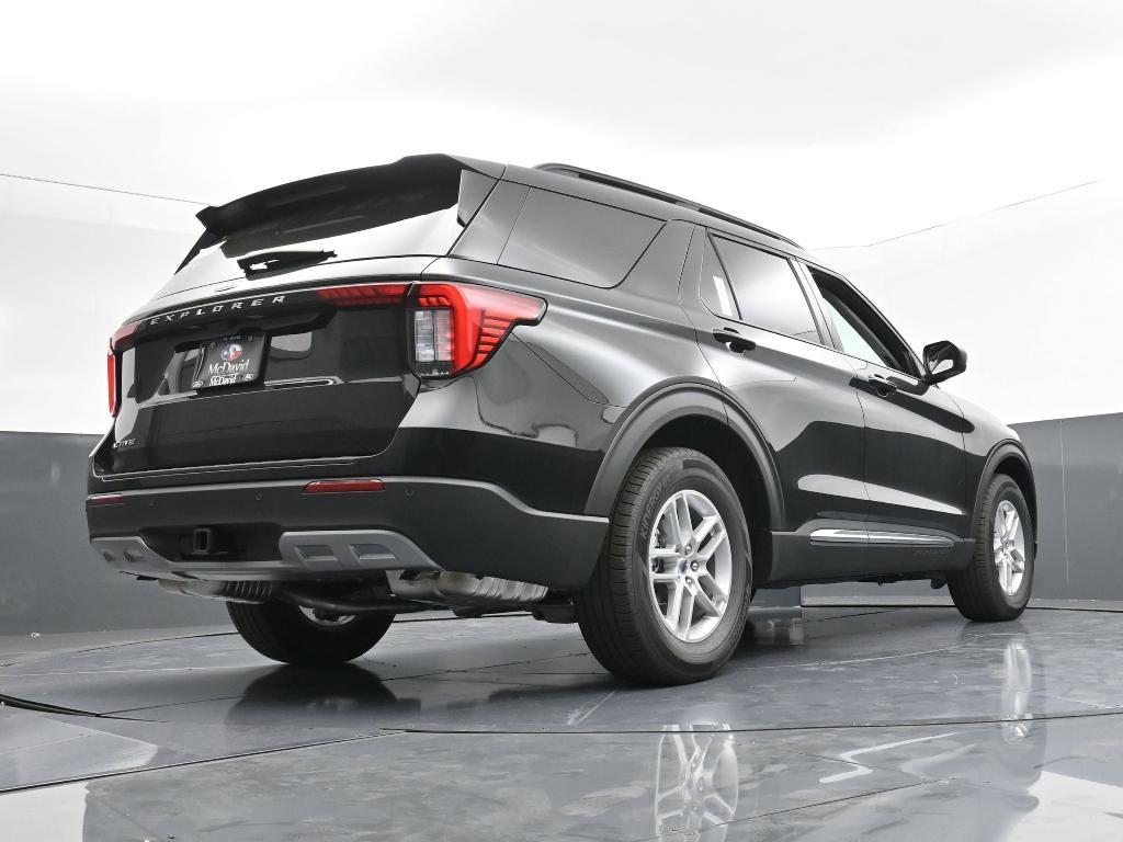 new 2025 Ford Explorer car, priced at $38,765