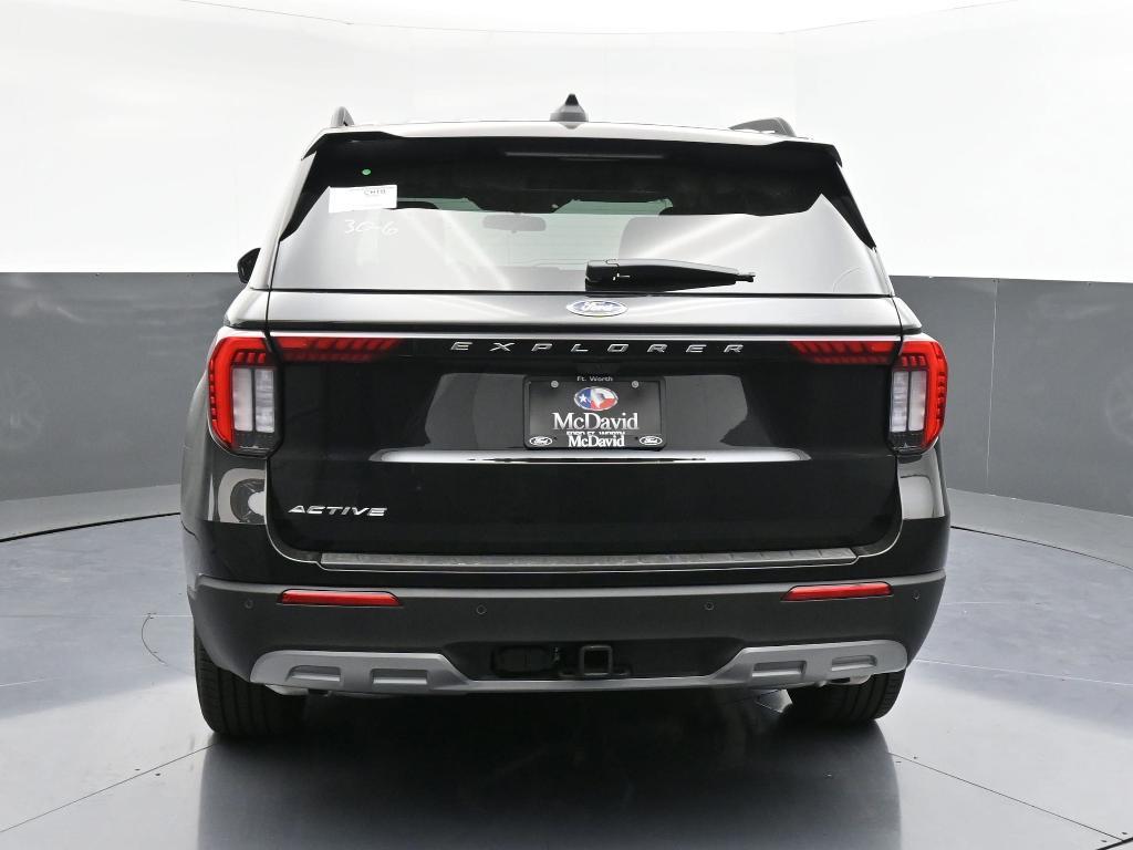 new 2025 Ford Explorer car, priced at $38,765