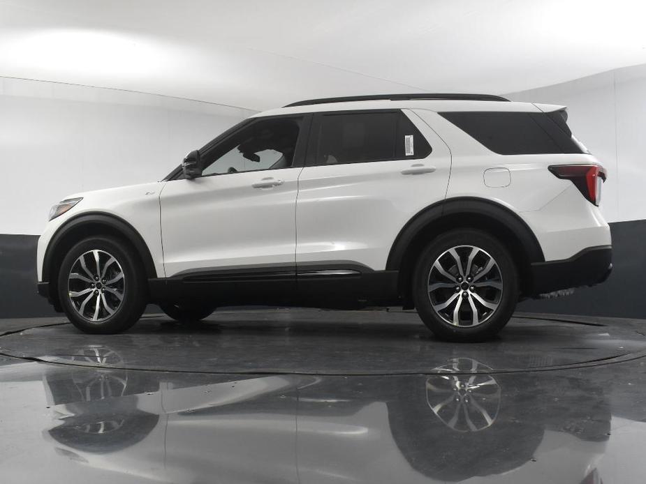 new 2025 Ford Explorer car, priced at $41,905