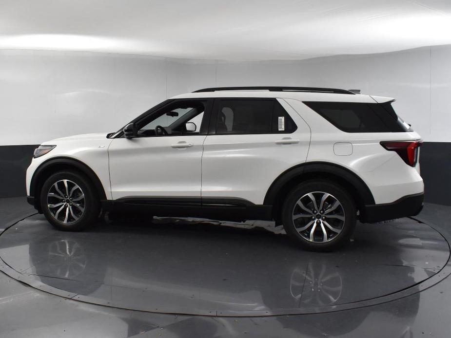 new 2025 Ford Explorer car, priced at $41,905