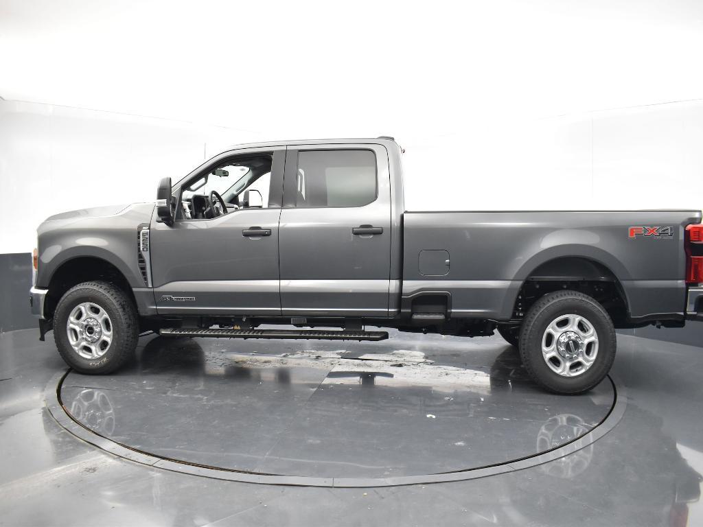 new 2025 Ford F-250 car, priced at $74,070