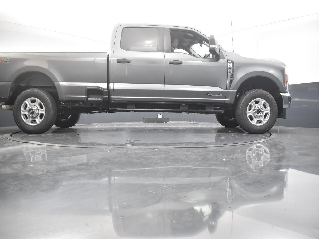 new 2025 Ford F-250 car, priced at $74,070