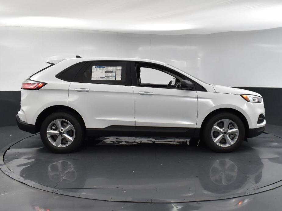 new 2024 Ford Edge car, priced at $29,260