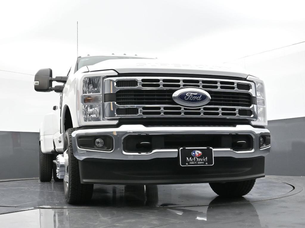 new 2025 Ford F-350 car, priced at $70,055