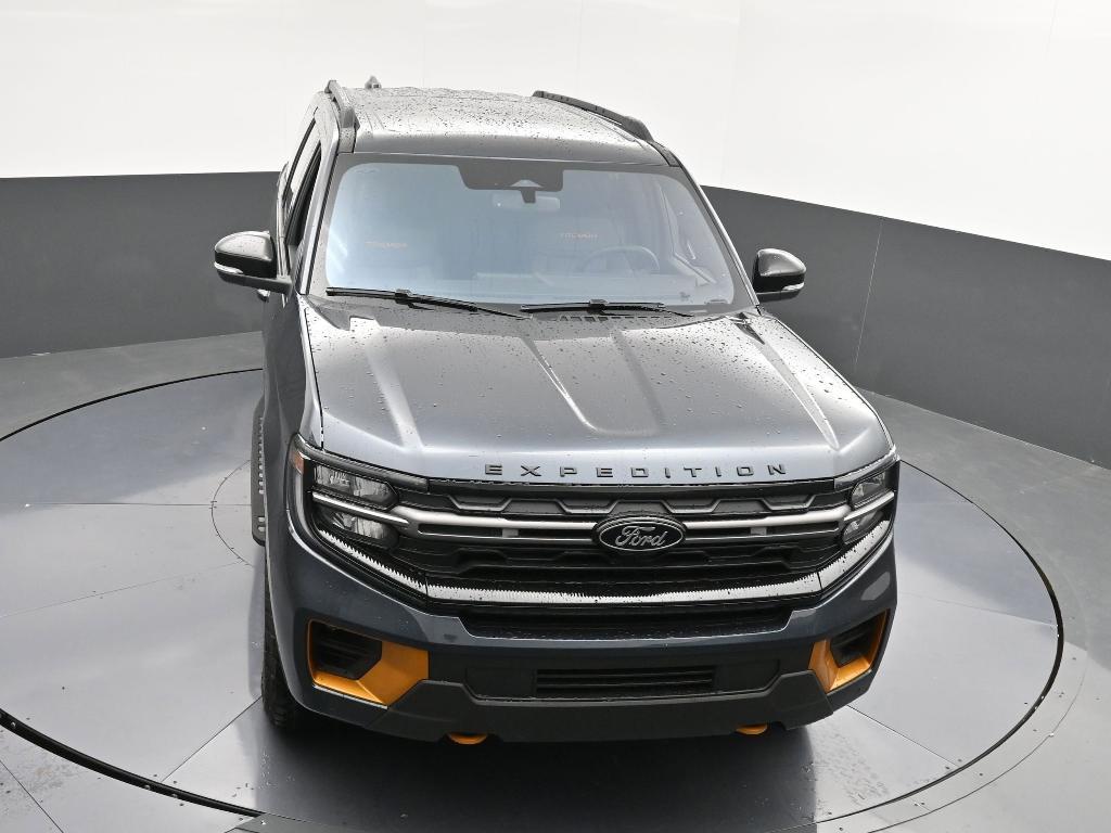 new 2025 Ford Expedition car, priced at $84,535