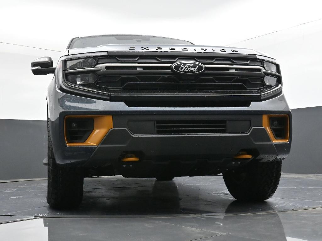 new 2025 Ford Expedition car, priced at $84,535