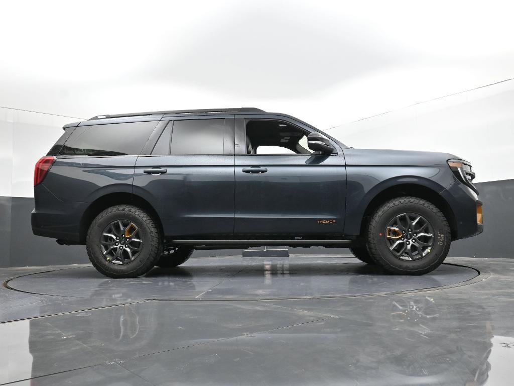 new 2025 Ford Expedition car, priced at $84,535