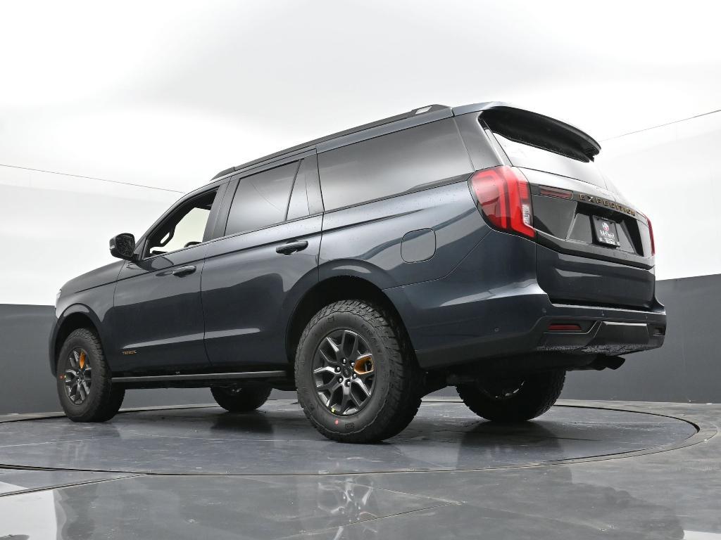 new 2025 Ford Expedition car, priced at $84,535