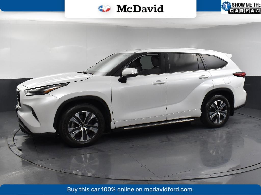 used 2022 Toyota Highlander car, priced at $32,893