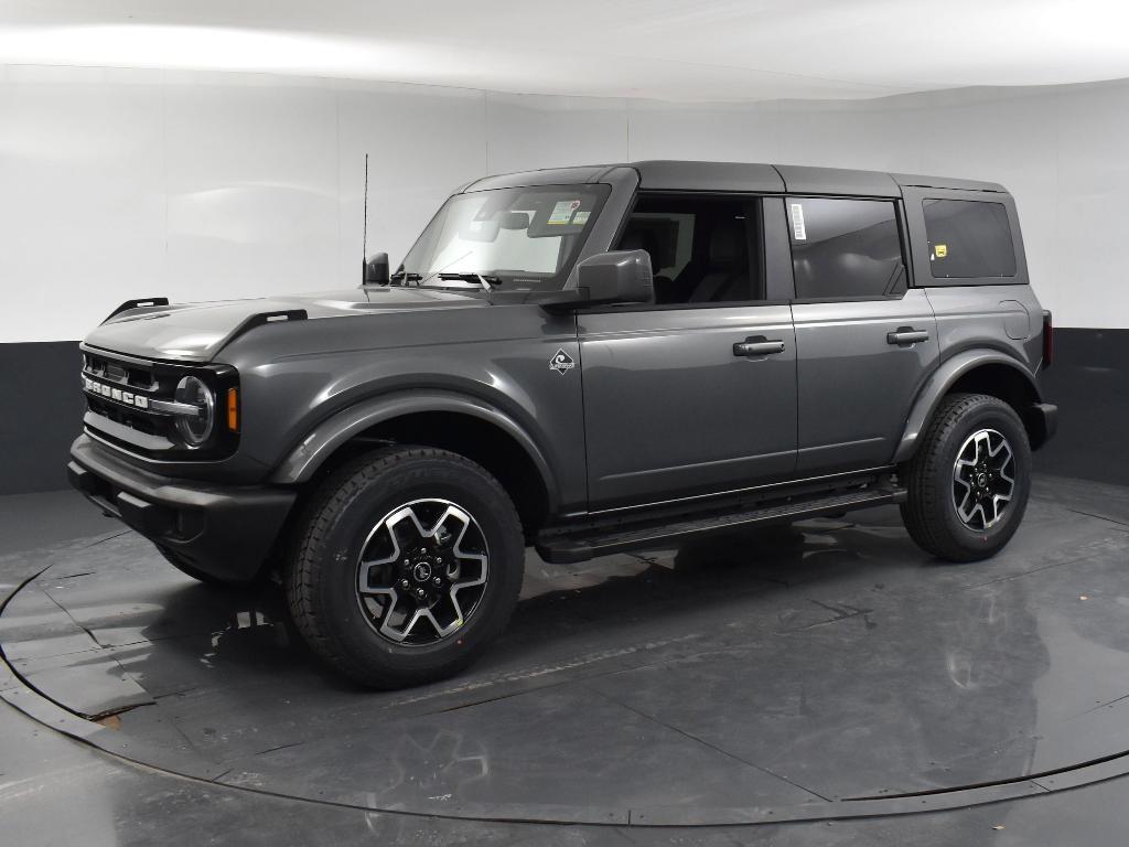 new 2024 Ford Bronco car, priced at $47,320