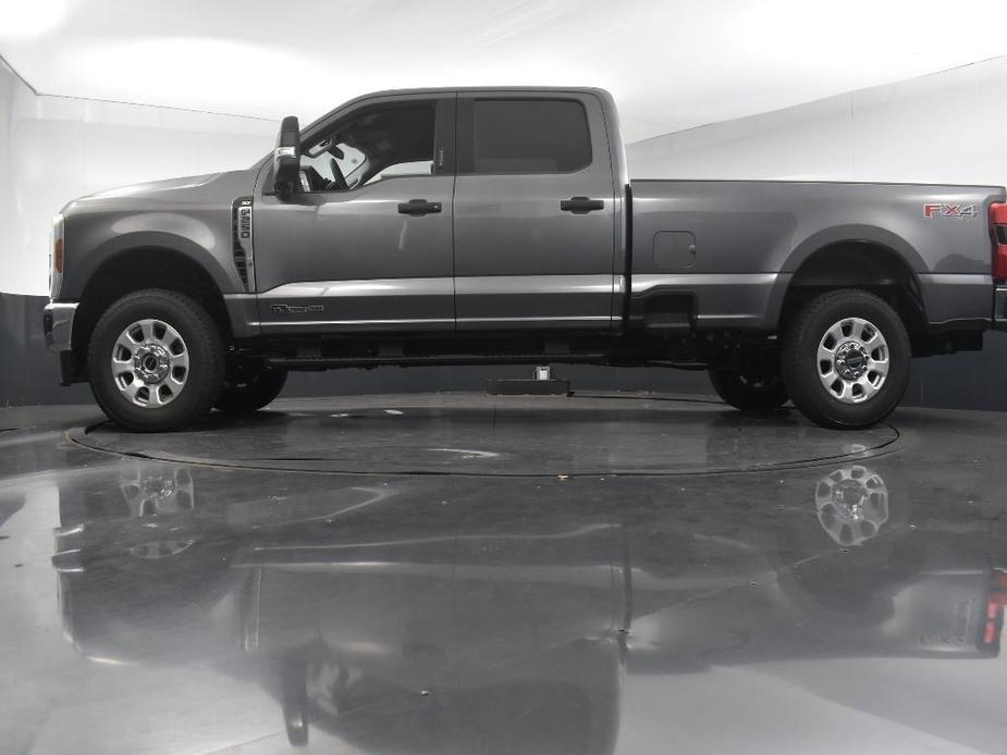 new 2024 Ford F-250 car, priced at $62,790