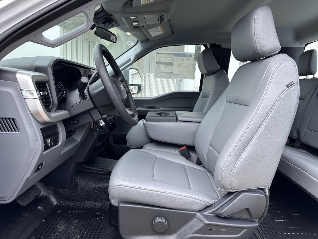 new 2025 Ford F-250 car, priced at $58,795