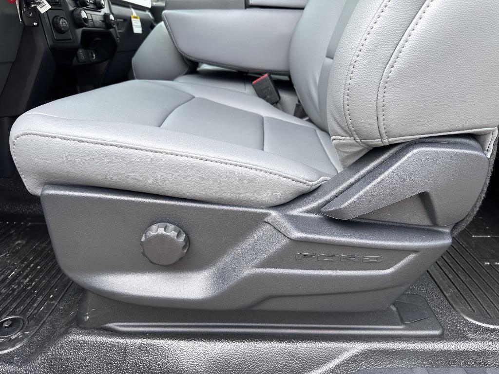 new 2025 Ford F-250 car, priced at $58,795