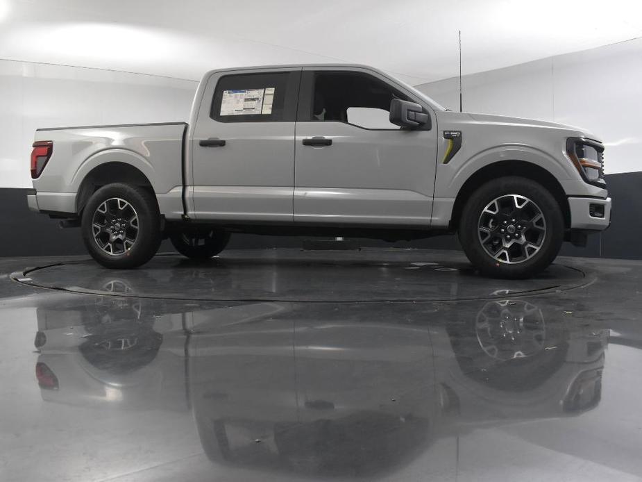 new 2024 Ford F-150 car, priced at $40,430