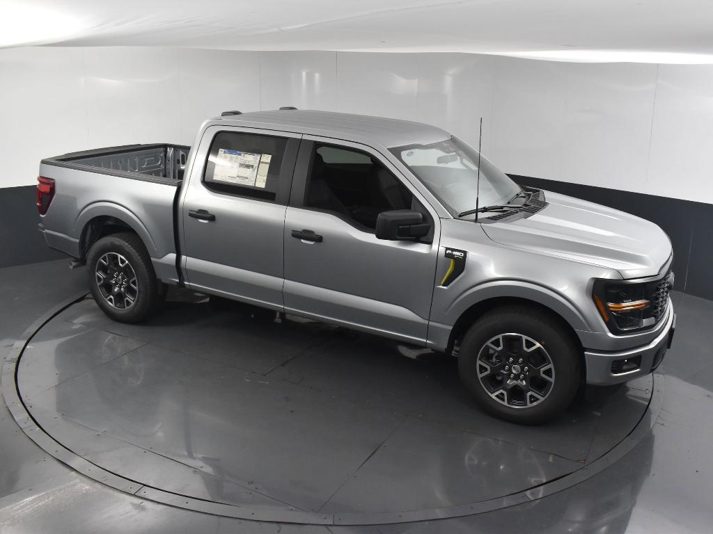 new 2024 Ford F-150 car, priced at $40,590