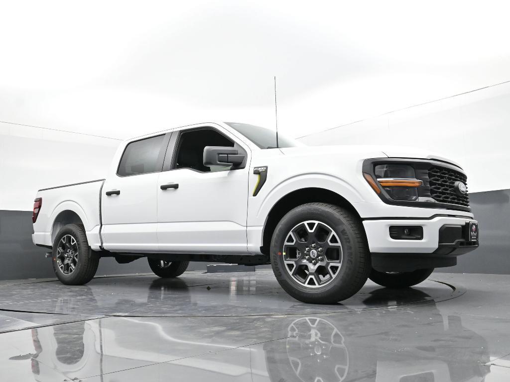 new 2025 Ford F-150 car, priced at $41,656