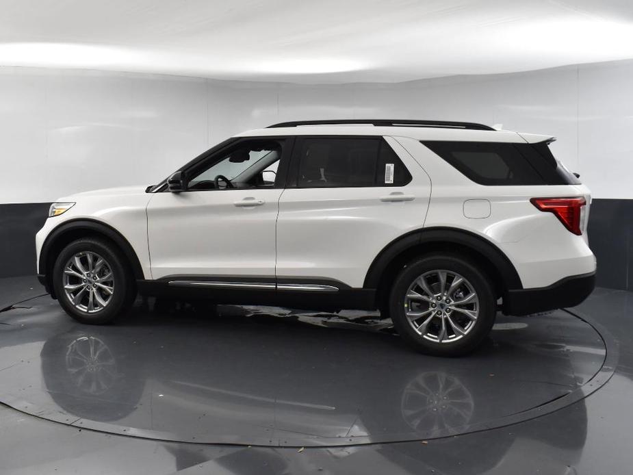 new 2024 Ford Explorer car, priced at $42,215