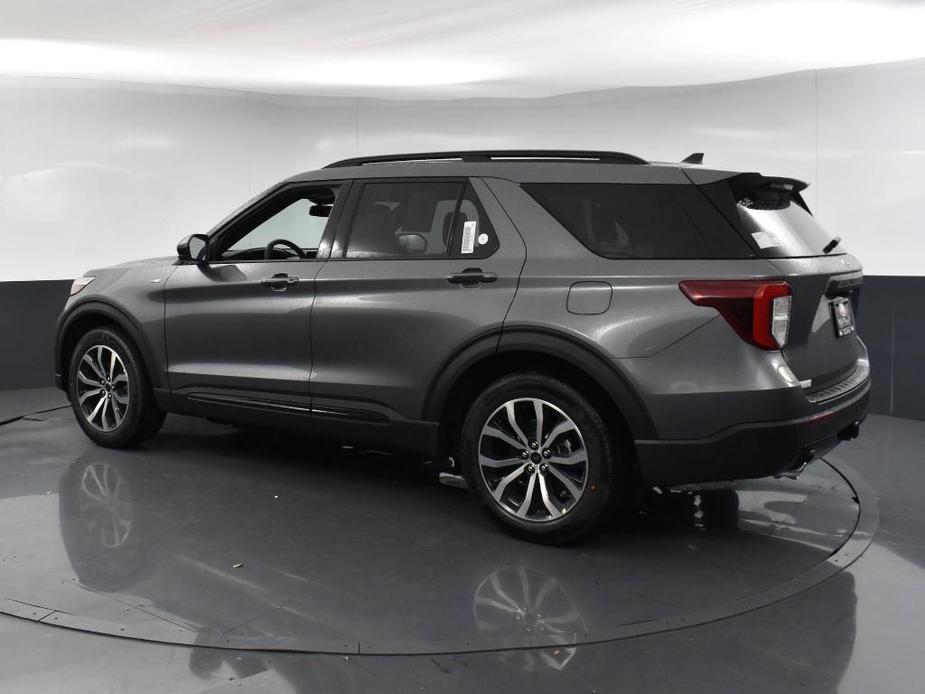 new 2024 Ford Explorer car, priced at $41,275