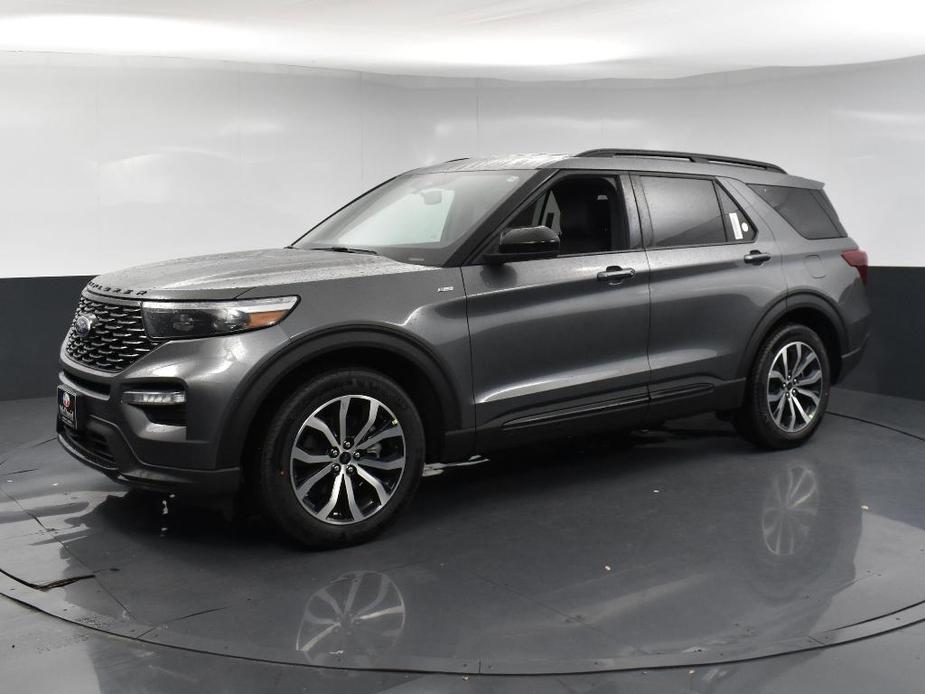 new 2024 Ford Explorer car, priced at $41,275