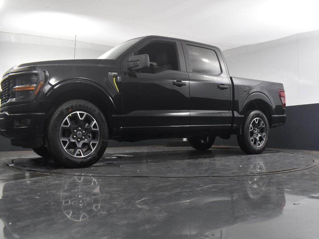 new 2024 Ford F-150 car, priced at $40,590