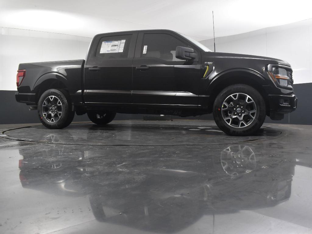 new 2024 Ford F-150 car, priced at $40,590