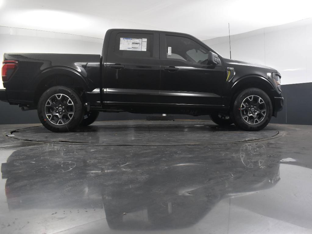 new 2024 Ford F-150 car, priced at $40,590