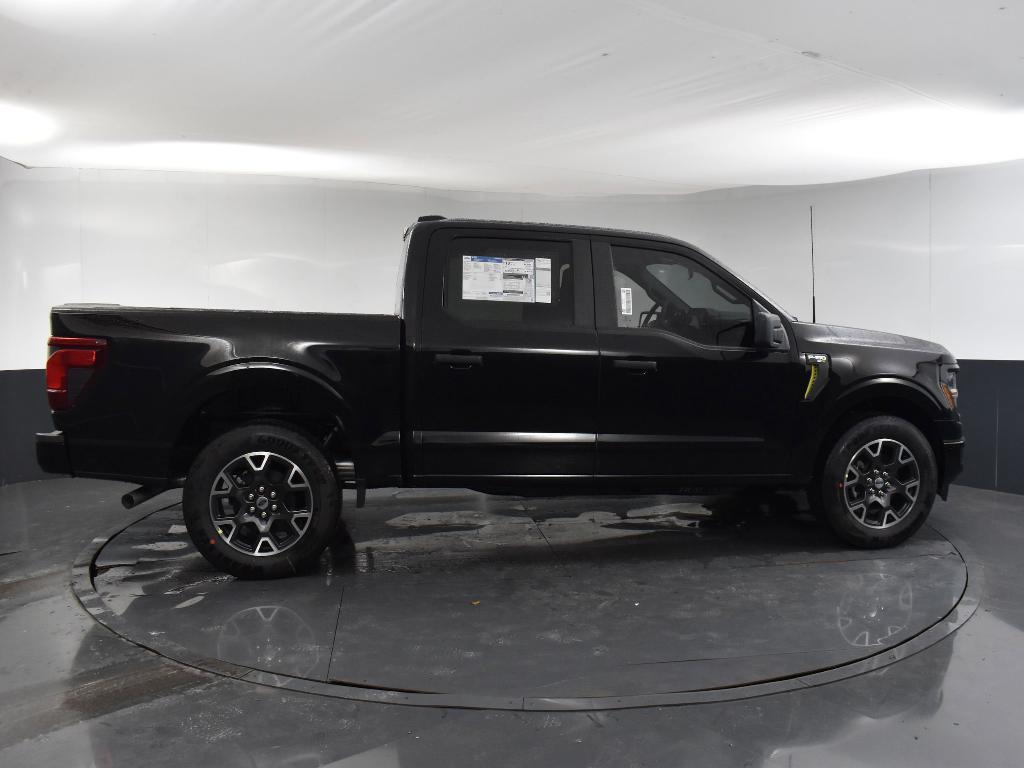 new 2024 Ford F-150 car, priced at $40,590