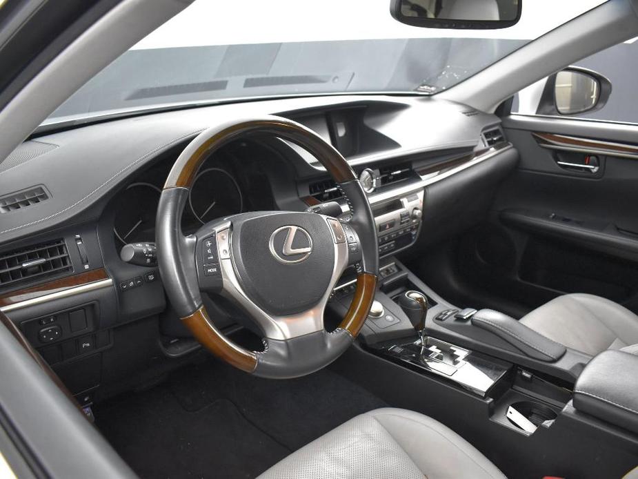 used 2013 Lexus ES 350 car, priced at $14,815