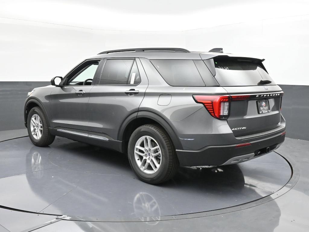 new 2025 Ford Explorer car, priced at $38,665