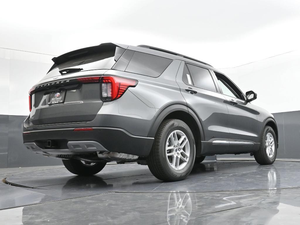 new 2025 Ford Explorer car, priced at $38,665