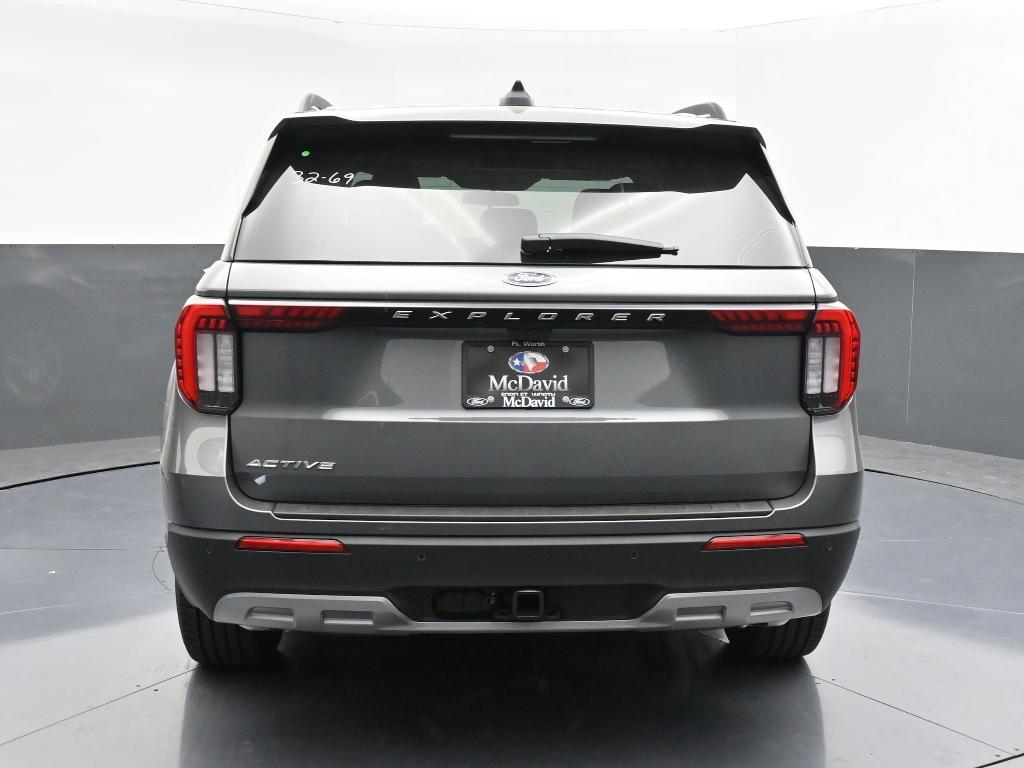 new 2025 Ford Explorer car, priced at $38,665