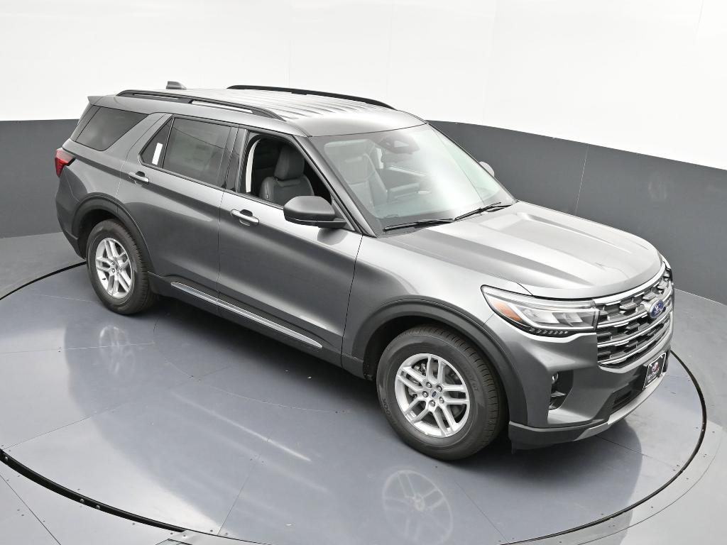 new 2025 Ford Explorer car, priced at $38,665