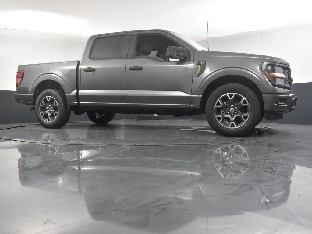new 2025 Ford F-150 car, priced at $43,609