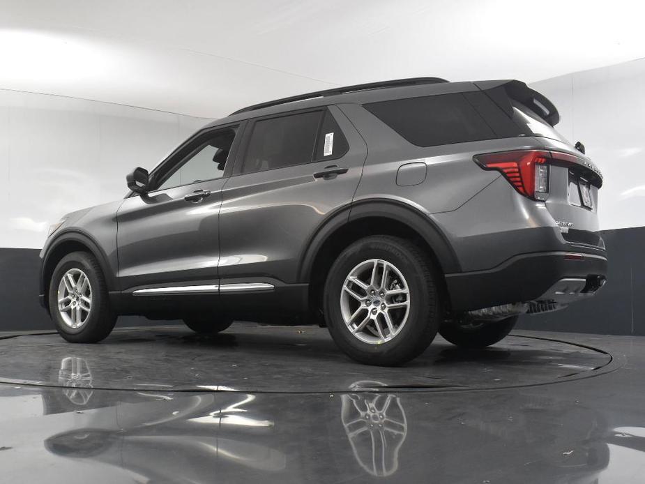 new 2025 Ford Explorer car, priced at $39,710