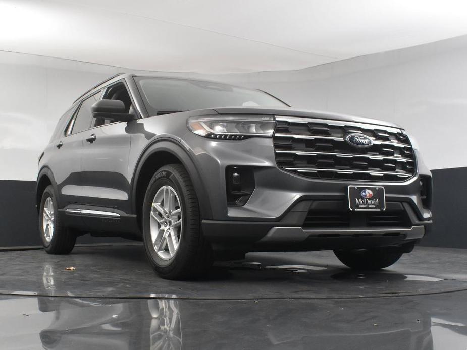 new 2025 Ford Explorer car, priced at $39,710