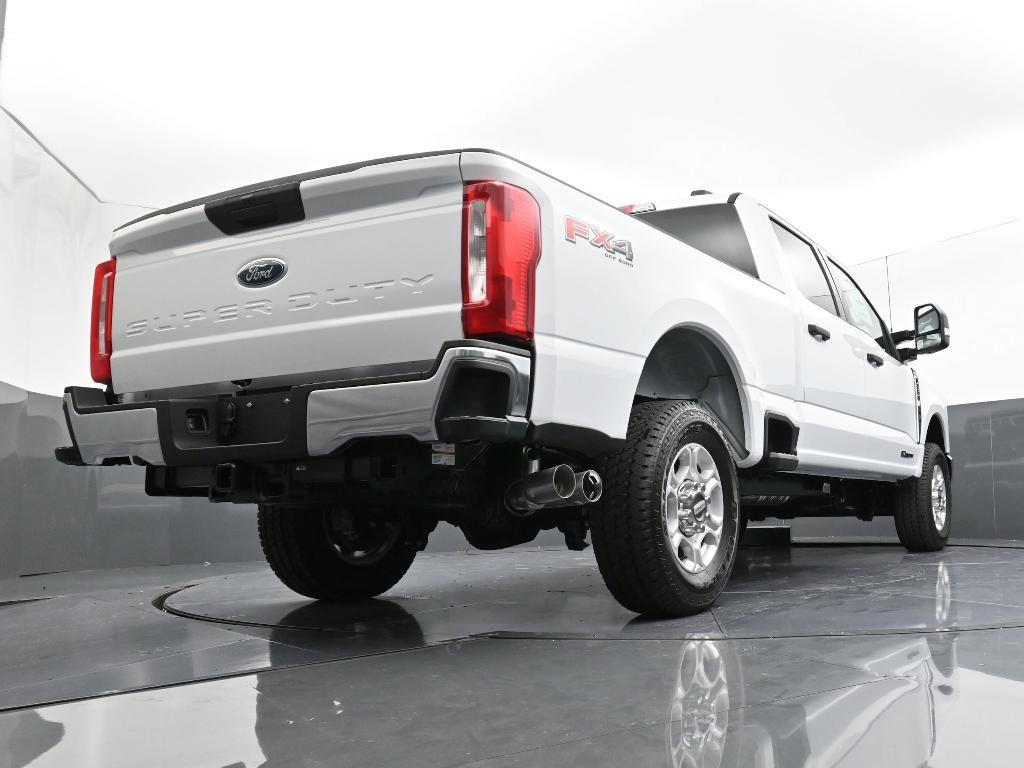 new 2025 Ford F-250 car, priced at $70,290