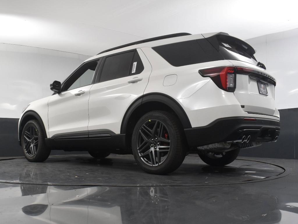 new 2025 Ford Explorer car, priced at $56,590